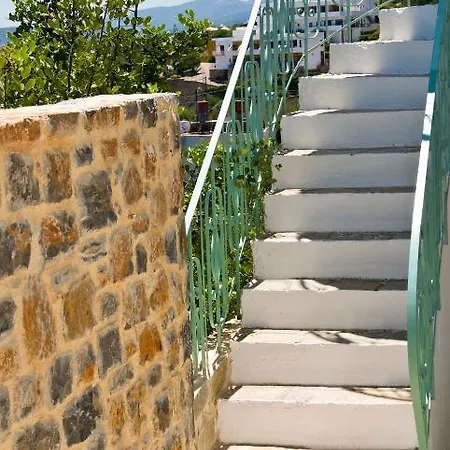 Creta Star Aparthotel 2*